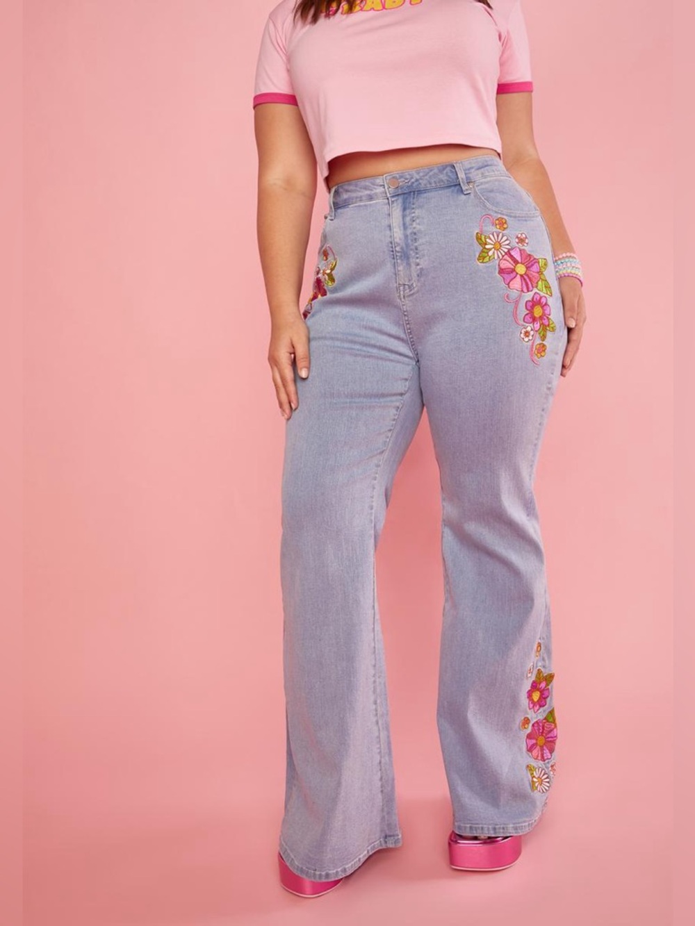 Sugar Thrillz Floral Embroidered Flare Jeans – Vintage Dream 🌸✨ - Picture 2 of 15